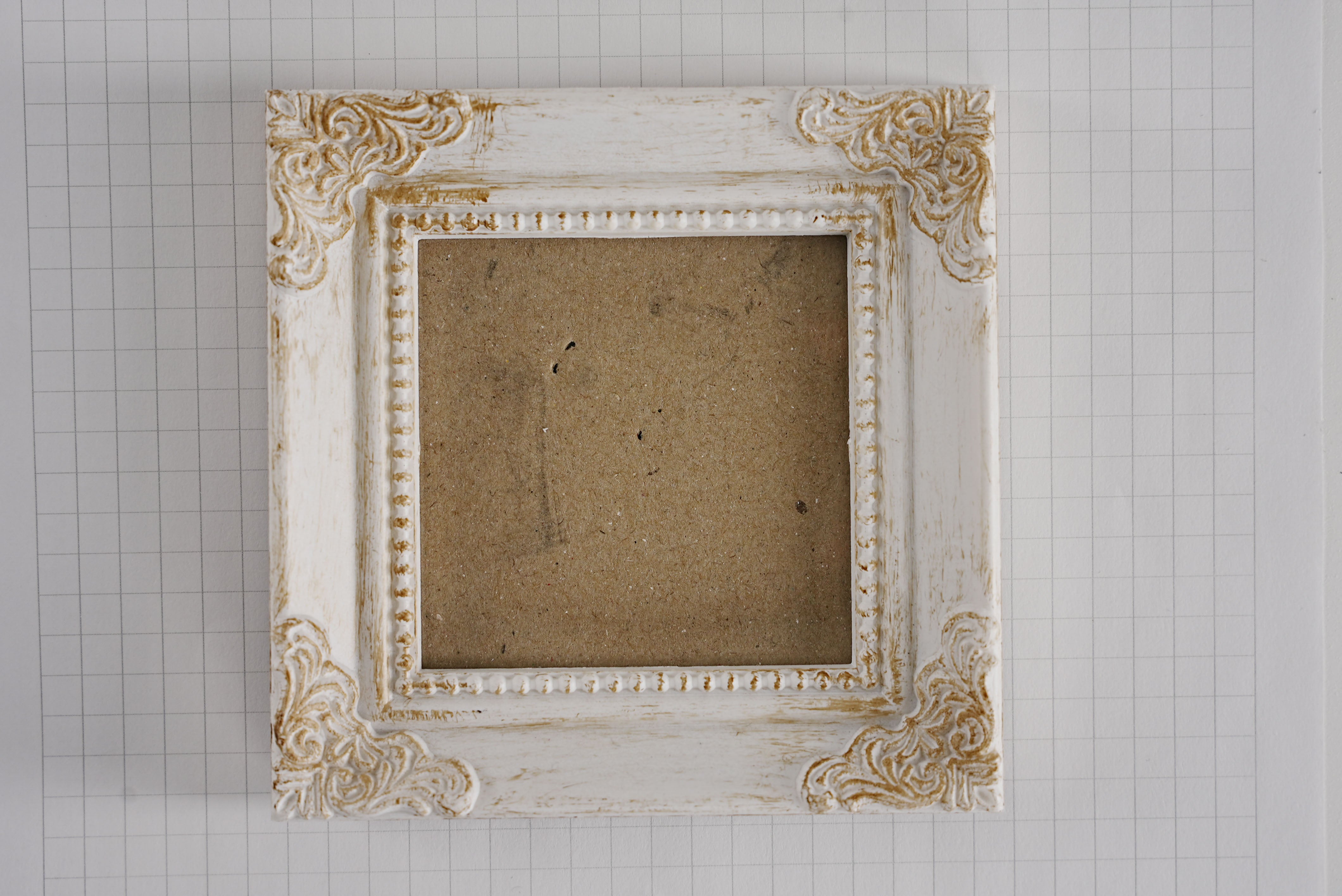 Vintage White Ornate Mini Frame